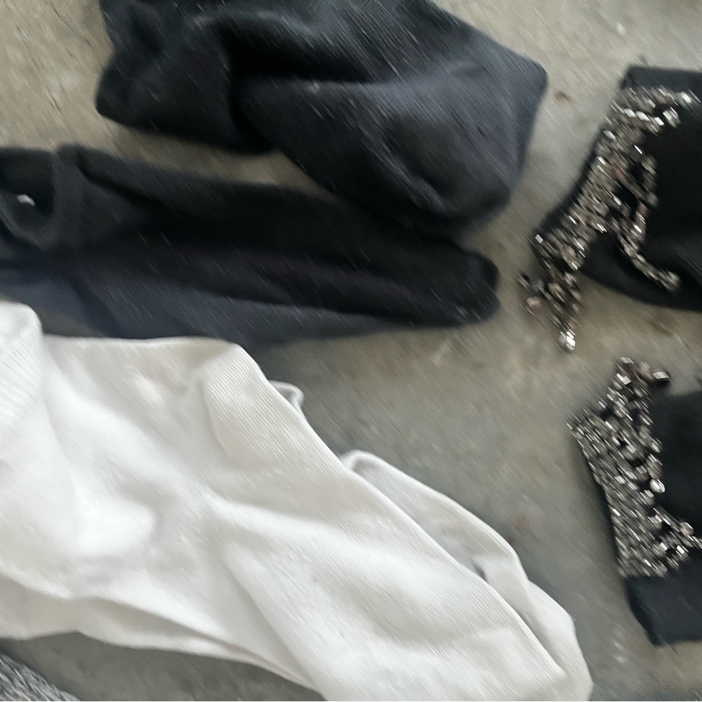 Assorted woMen's Socks Collection - Picture 3 of 7